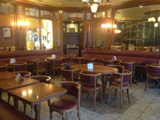 Le Paris, Restaurant in Paris