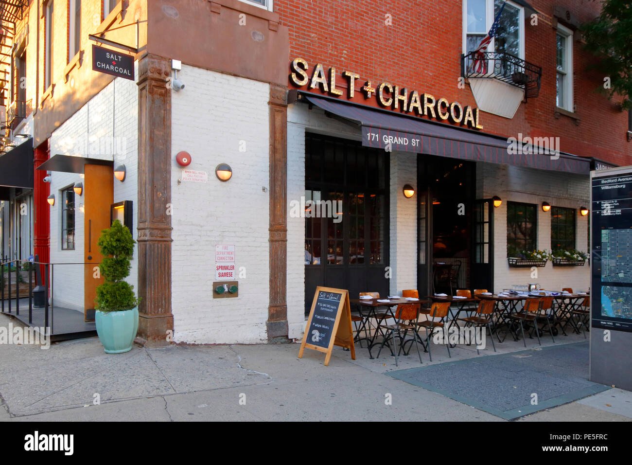 Salt + Charcoal, Restaurant in New York City