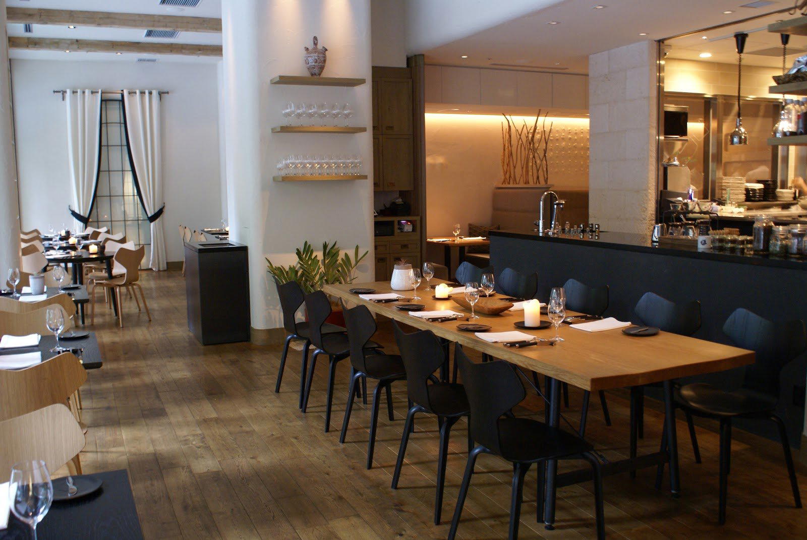 LA BONNE TABLE, Tokyo, Japan