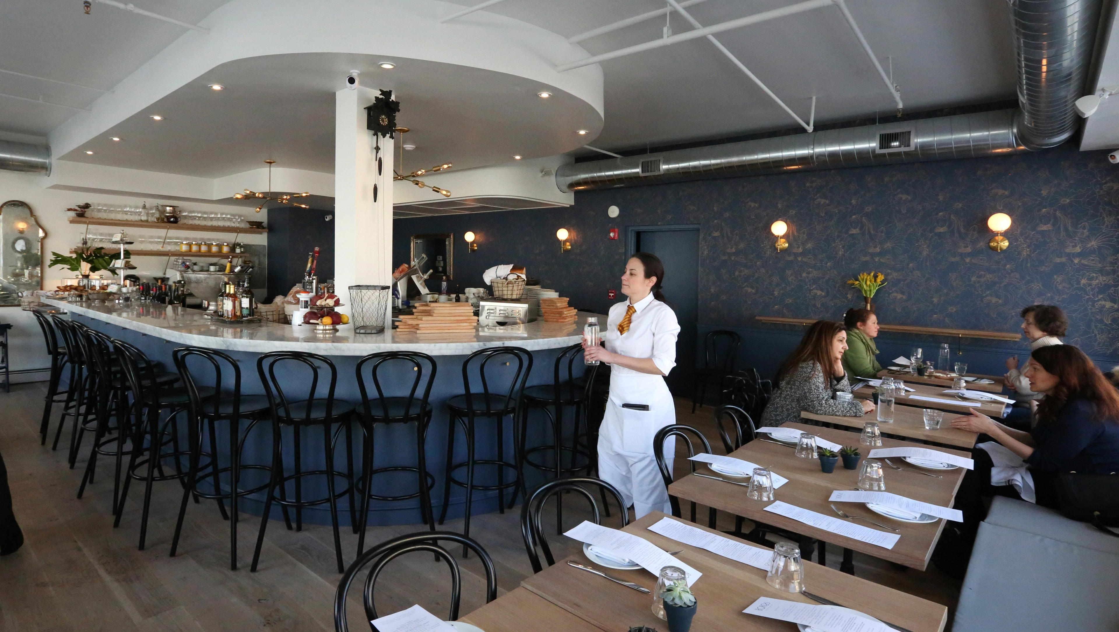 Boro6 Wine Bar restaurant in Hastings On Hudson, United States