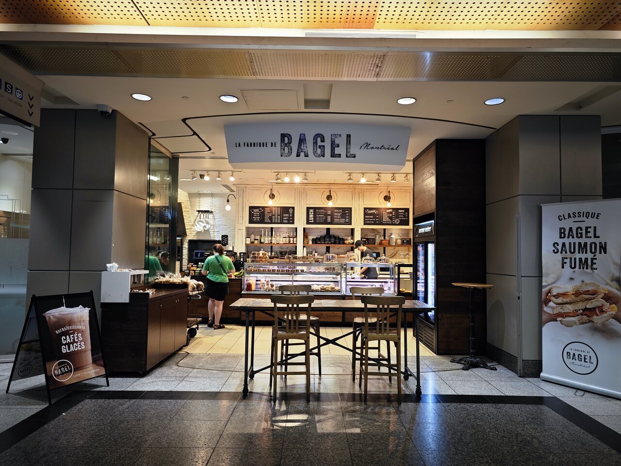 Fairmount Bagel restaurant in Montréal, Canada
