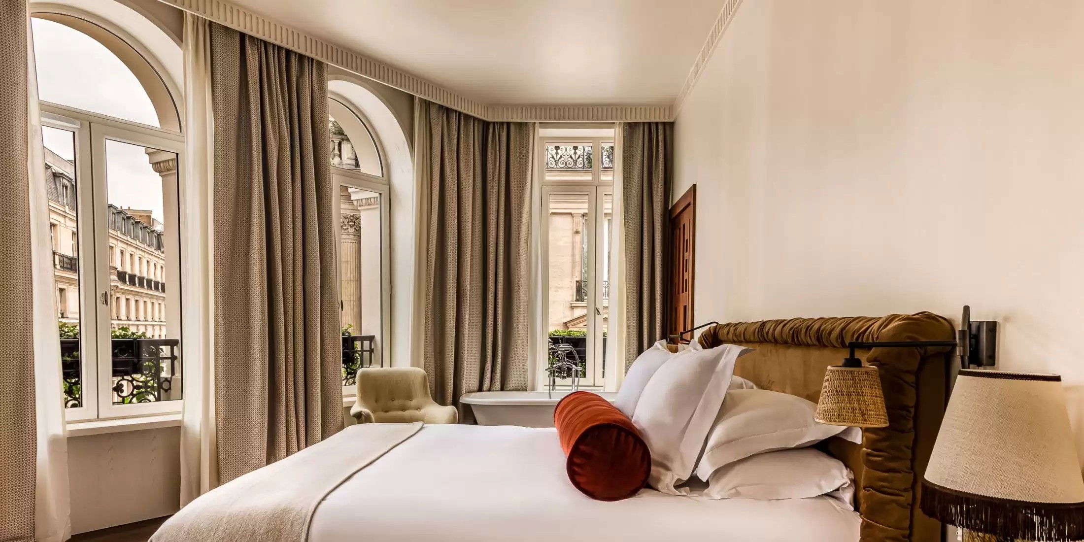 Château des Fleurs hotel in Paris