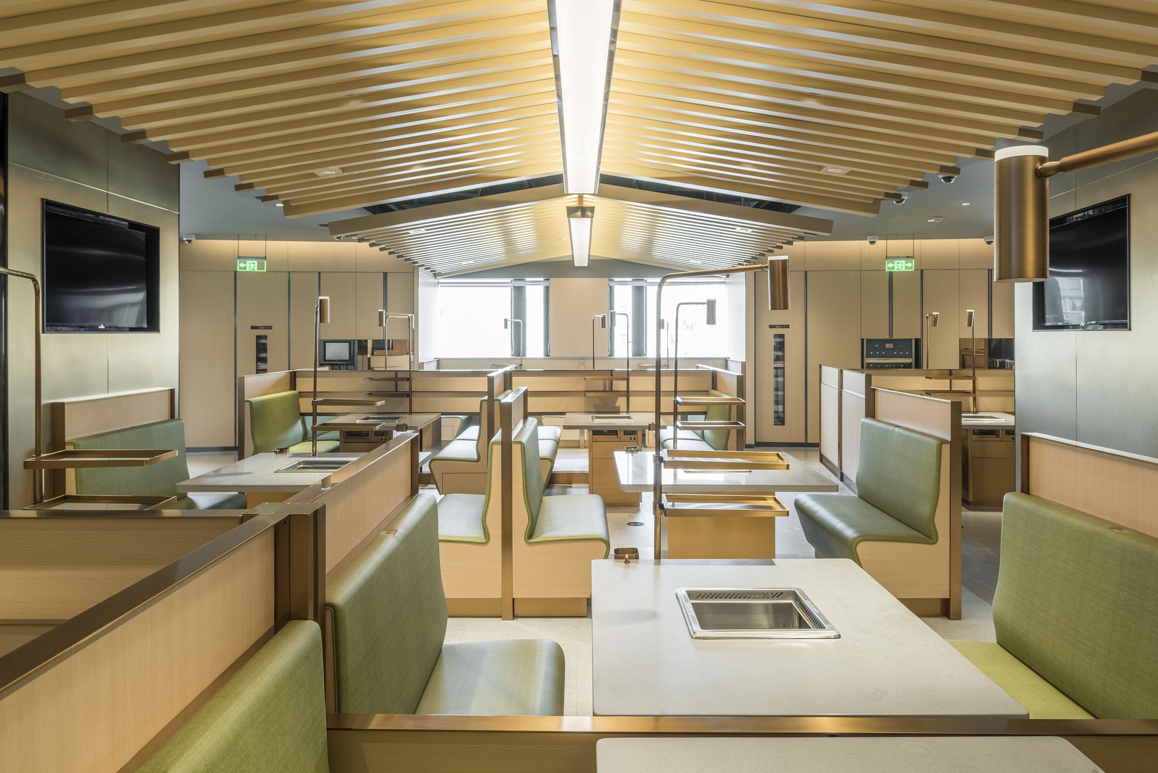 HaiDiLao Hotpot, Restaurant in Shanghai