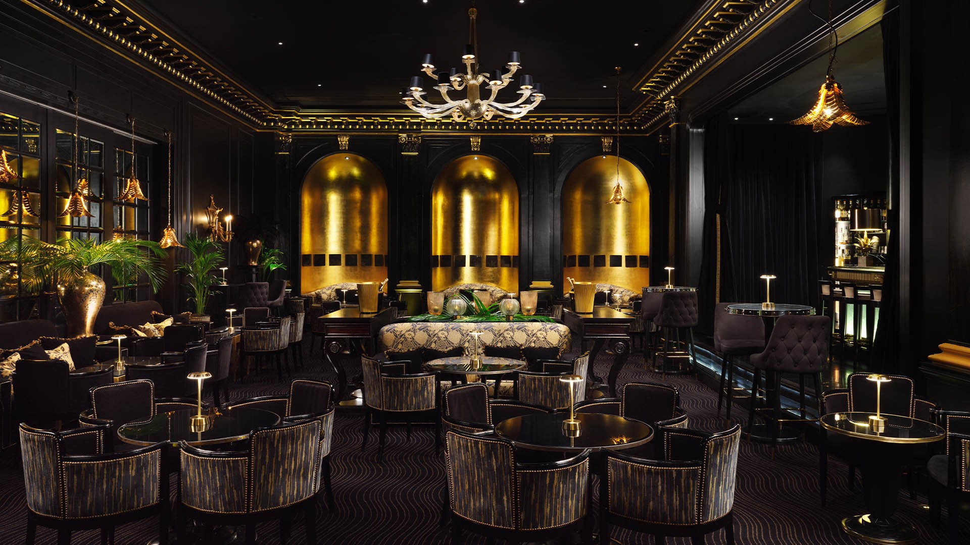 Beaufort Bar, Bar in London