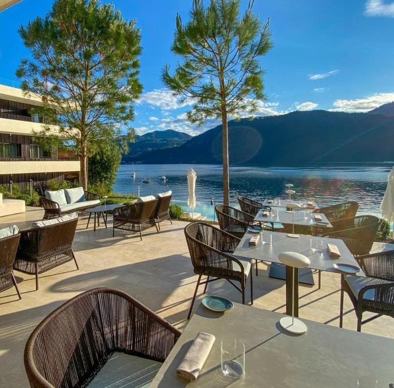 Villa Pizzini, Restaurant in Stresa