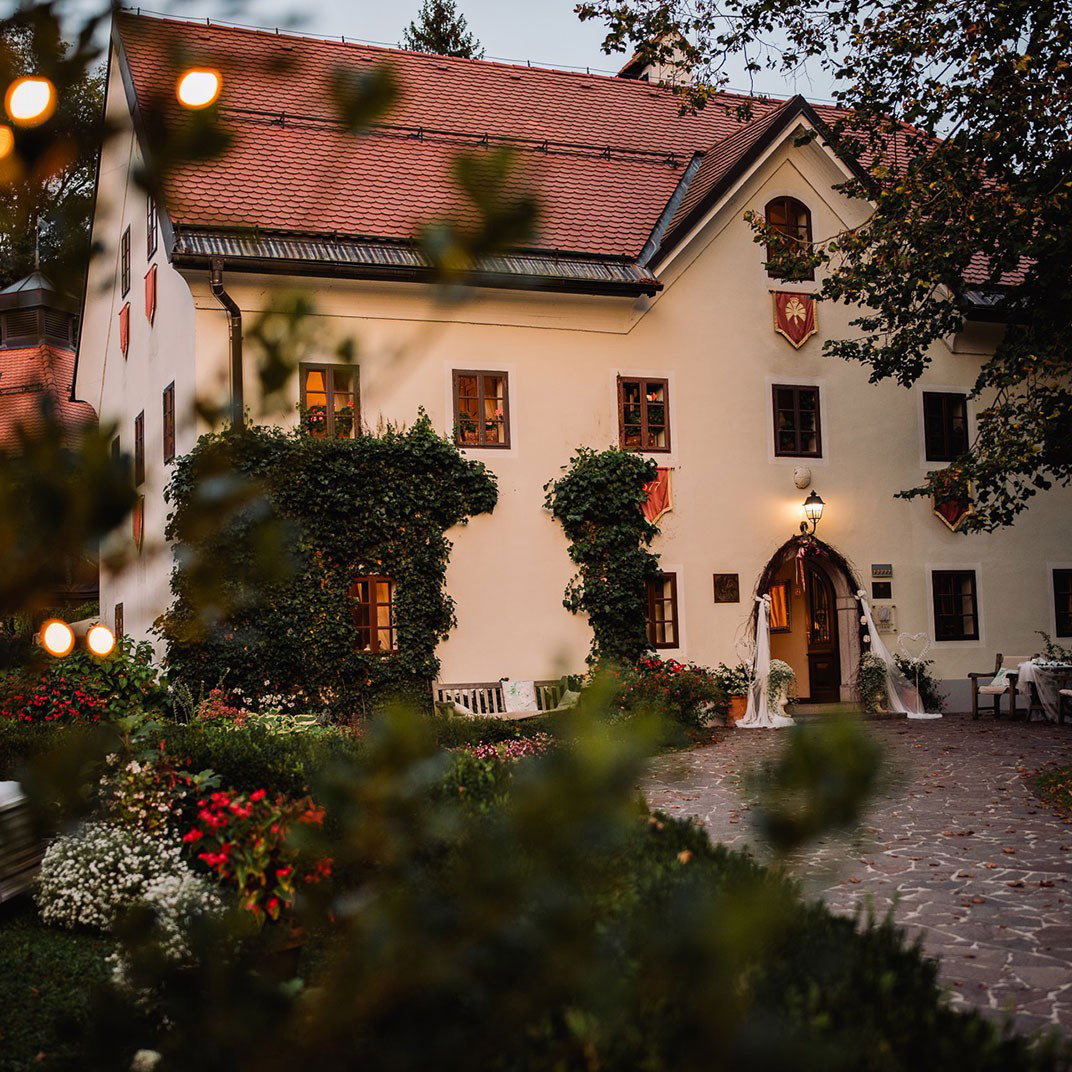 Kendov Dvorec hotel in Spodnja Idrija, Slovenia