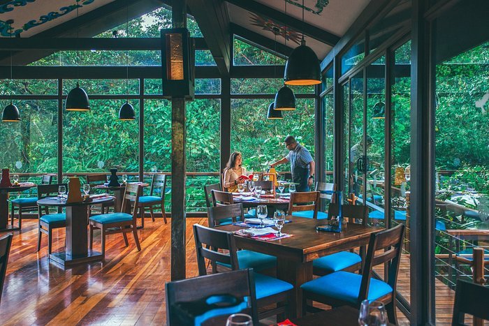 El Silencio Lodge & Spa, Restaurant in Bajos del Toro