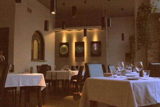 Hosteria La Cave Cantù restaurant in Casteggio