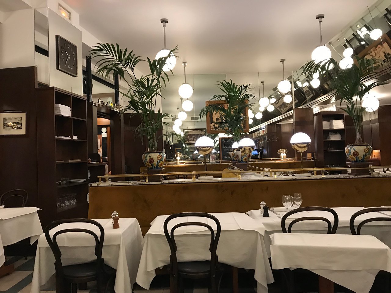 Brasserie Balzar restaurant in Paris, France