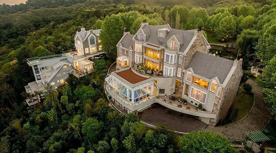 Castelo Saint Andrews - Gramado restaurant in Vale do Bosque, Brazil