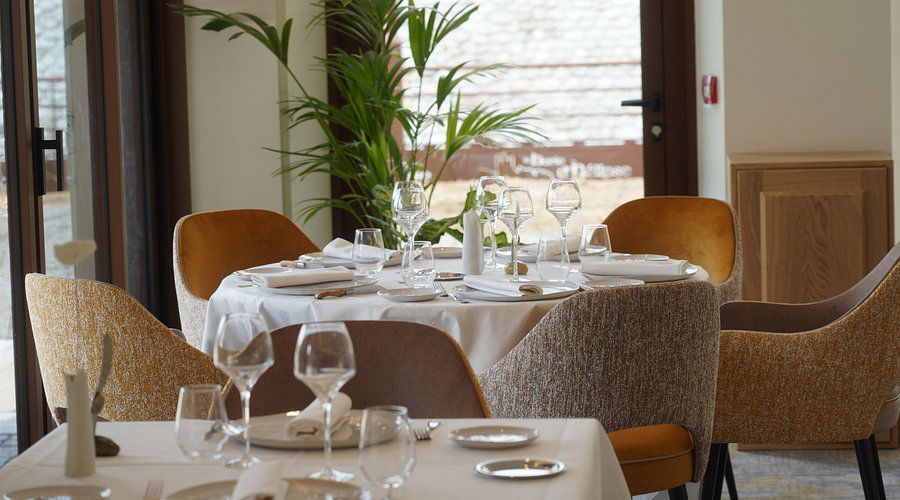 Le Puy Tilleul, Restaurant in Tournemire