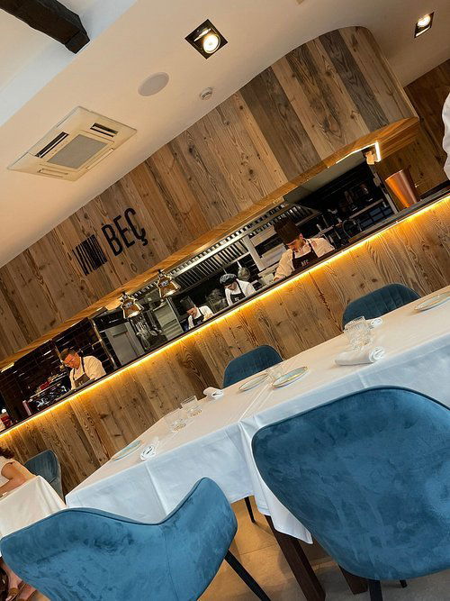 Beç, Restaurant in Escaldes-Engordany