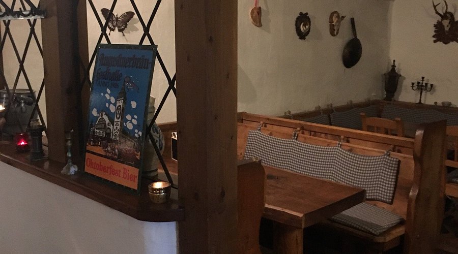 Schlosskeller, Restaurant in Aerzen