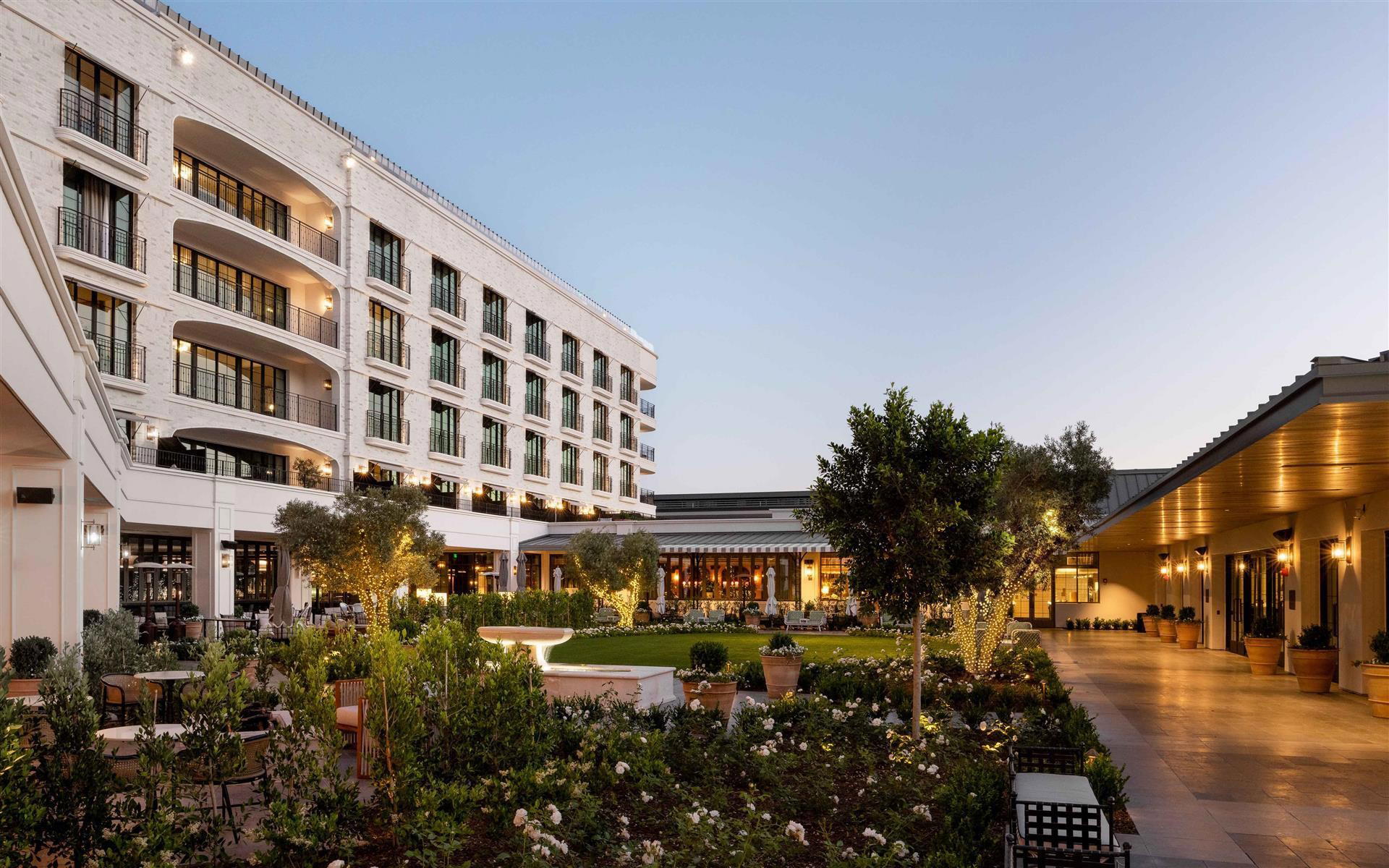 The Global Ambassador, Phoenix, United States