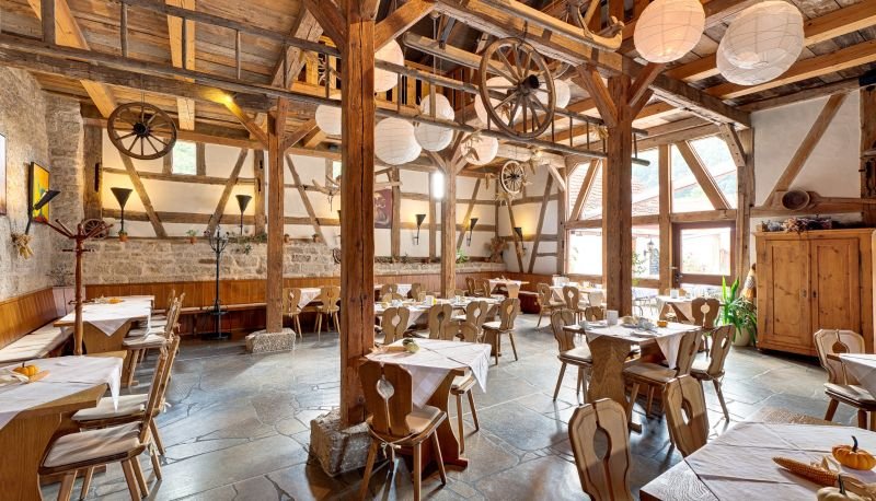 Zum Falken, Restaurant in Adelshofen