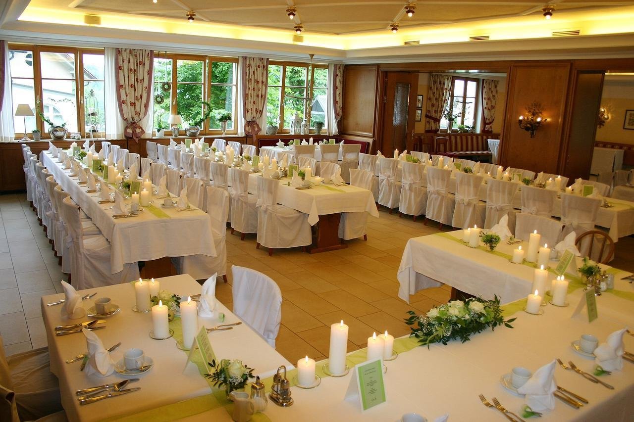 Landgasthof zum Müller restaurant in Ruderting, Germany