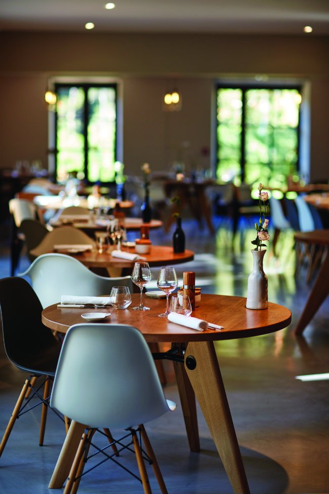 Domaine de Fontenille restaurant in Lauris, France