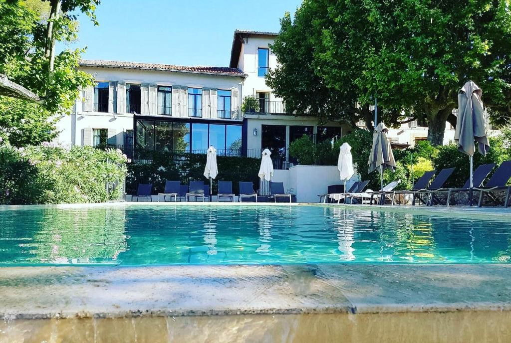 Les Lodges Sainte-Victoire hotel in Aix-en-Provence, France