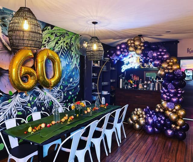 Bayan Ko, Restaurant in Chicago