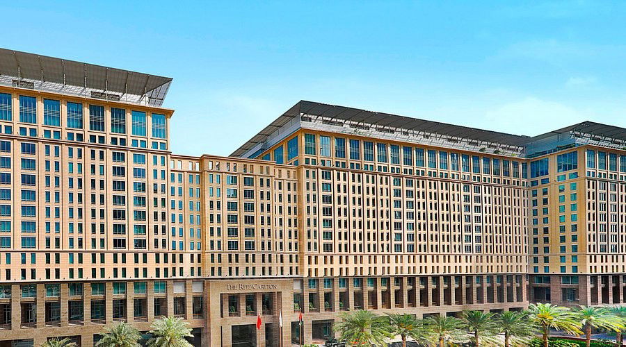 The Ritz-Carlton, Dubai International Financial Centre, Hotel in Dubai
