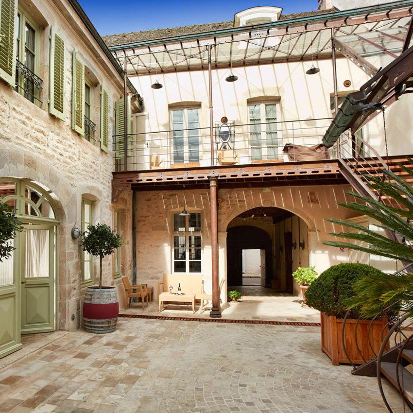 L'Écusson restaurant in Beaune, France