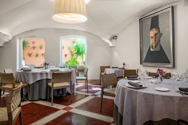 Madruelo, Restaurant in Cáceres