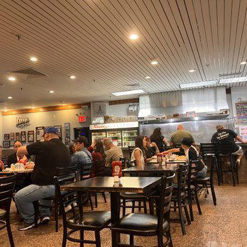 Randazzo's Clam Bar, New York City, United States