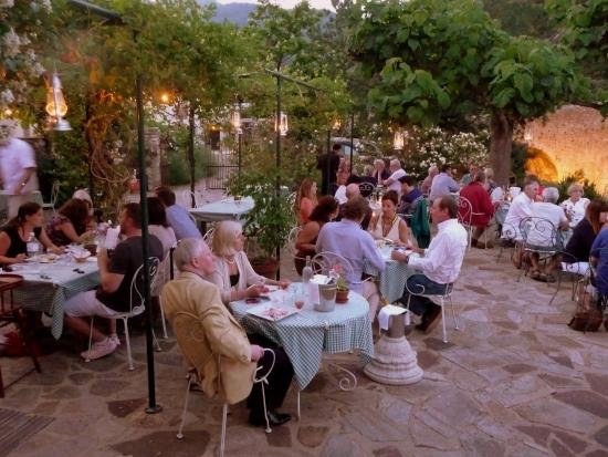 Fleurs d'Olargues restaurant in Olargues
