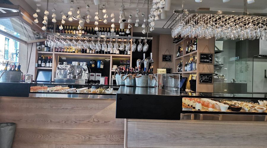 Umm No Solo Tapas restaurant in Logroño, Spain