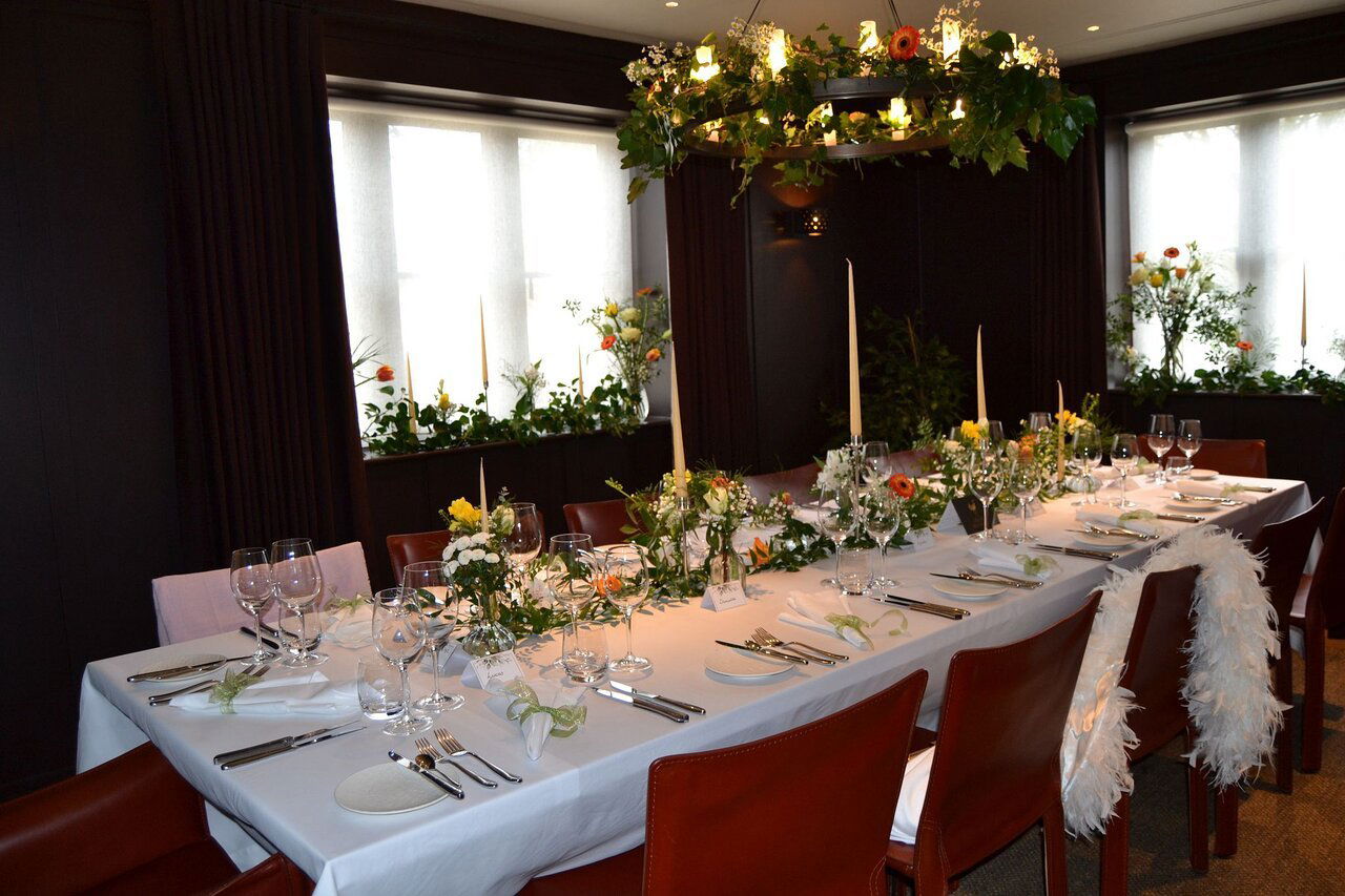 The Great Bustard, Restaurant in Great Durnford