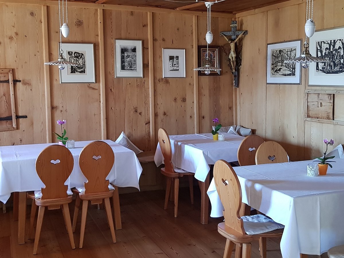 Oberlechner restaurant in Algund, Italy