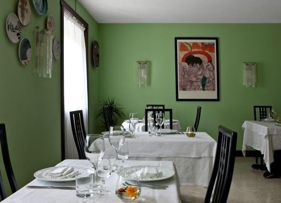 Quintilio, Restaurant in Altare