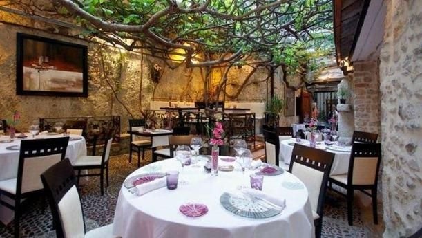 Le Figuier de Saint-Esprit restaurant in Antibes, France