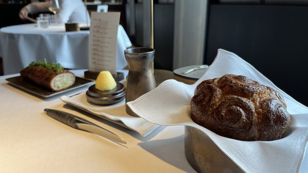 Ko'uzi, Restaurant in Antwerp