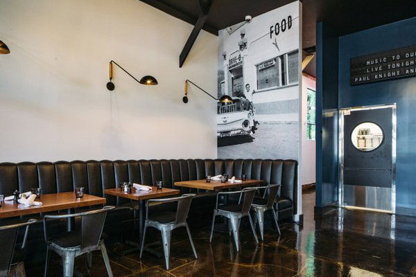 Cafe Reyes, Restaurant in Point Reyes Station