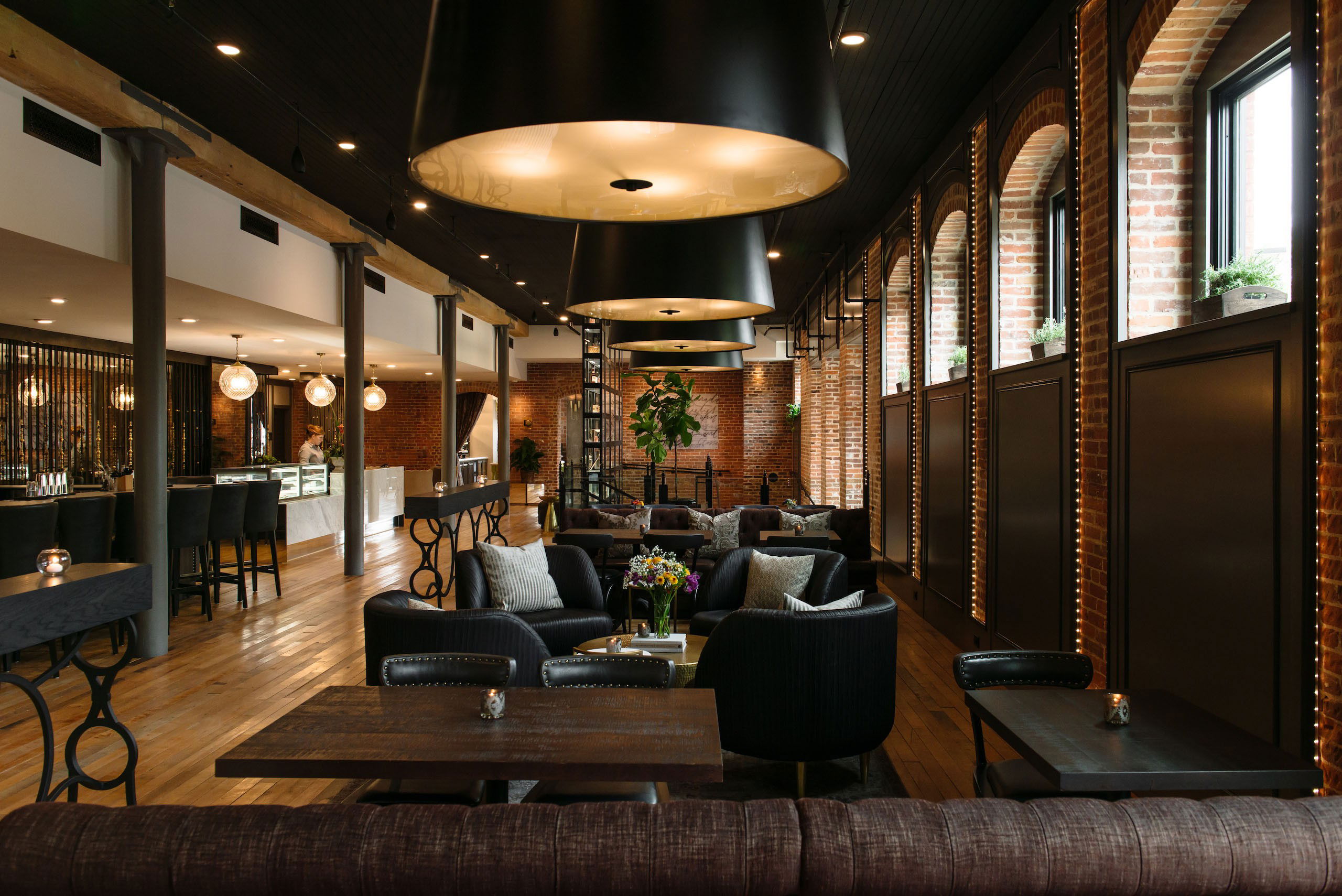 The Charmant Hotel, Hotel in La Crosse