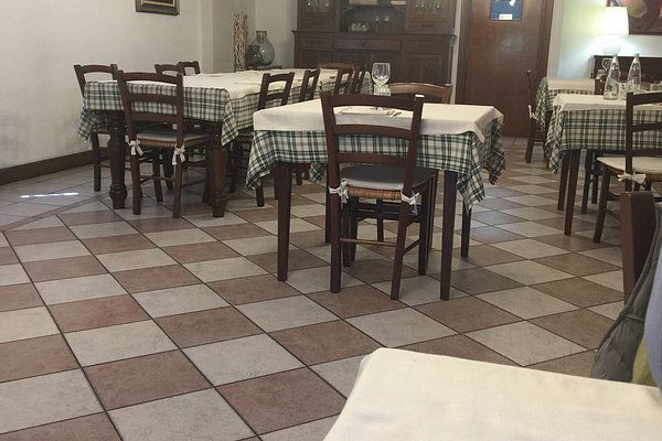 Sedicesimo Secolo, Restaurant in Pudiano