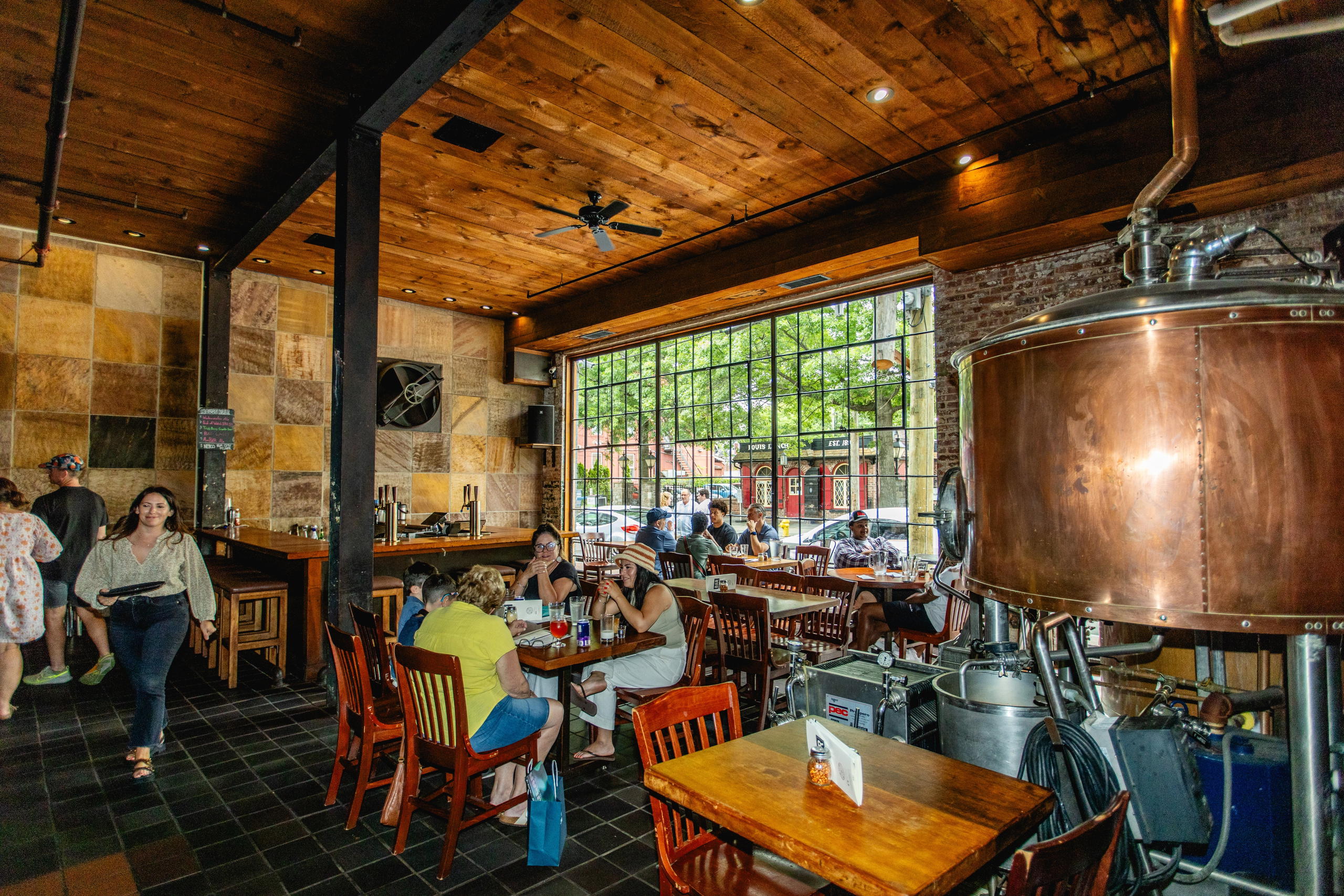 BAR, New Haven, United States