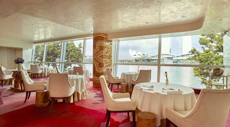 Saint Pierre, Restaurant in Singapore