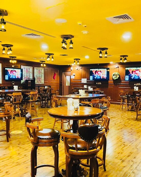 The Red Lion, Restaurant in Freshwater