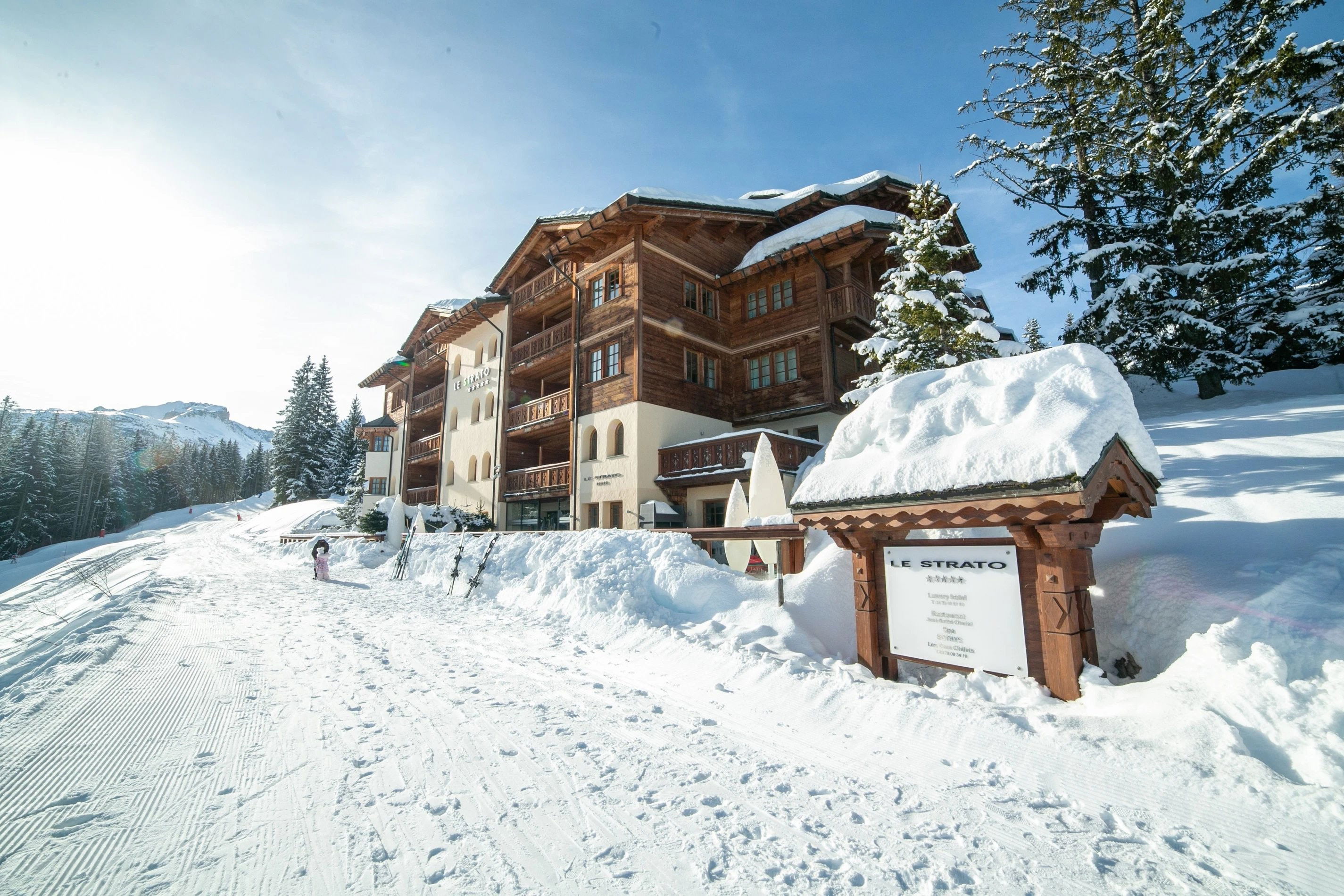 Le Strato, Hotel in Courchevel