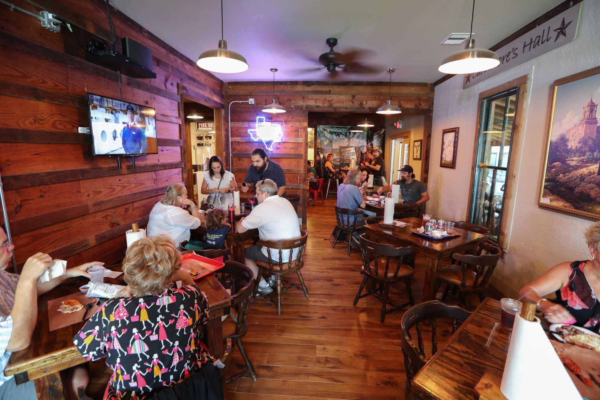 Tejas Chocolate + Barbecue, Tomball, United States