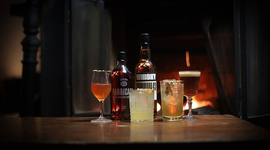 878 Bar, Bar in Buenos Aires