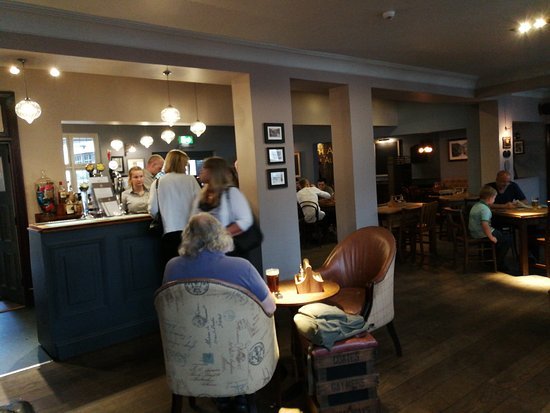 Bath Arms, Restaurant in Horningsham