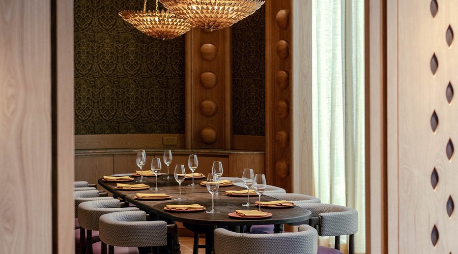 Leela restaurant in Hong Kong, Hong Kong