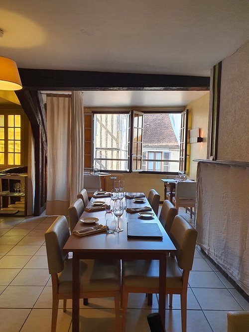 L'Aspérule restaurant in Auxerre, France