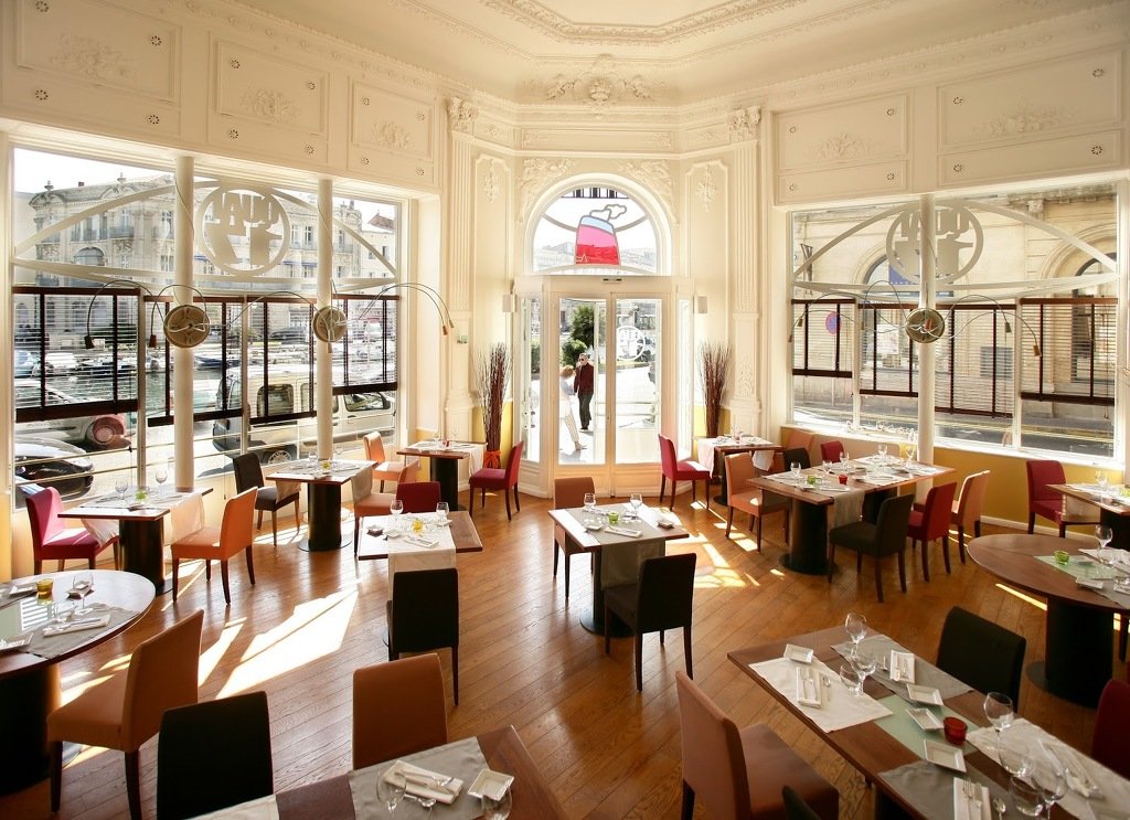 Paris Méditerranée restaurant in Sète, France