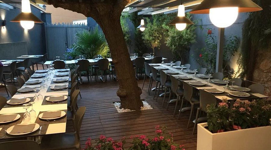 Les Corones, Restaurant in L'Estartit