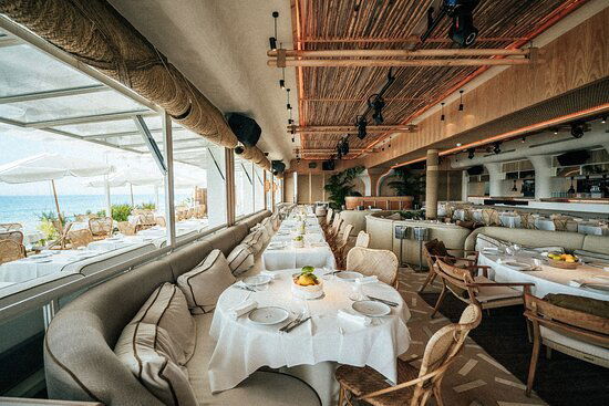 Cabane restaurant in Paris, France