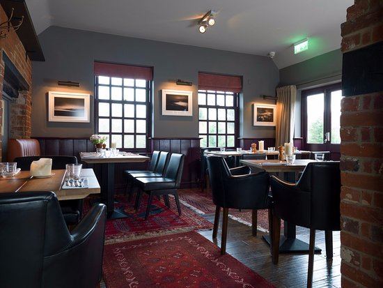 The Unruly Pig restaurant in Bromeswell